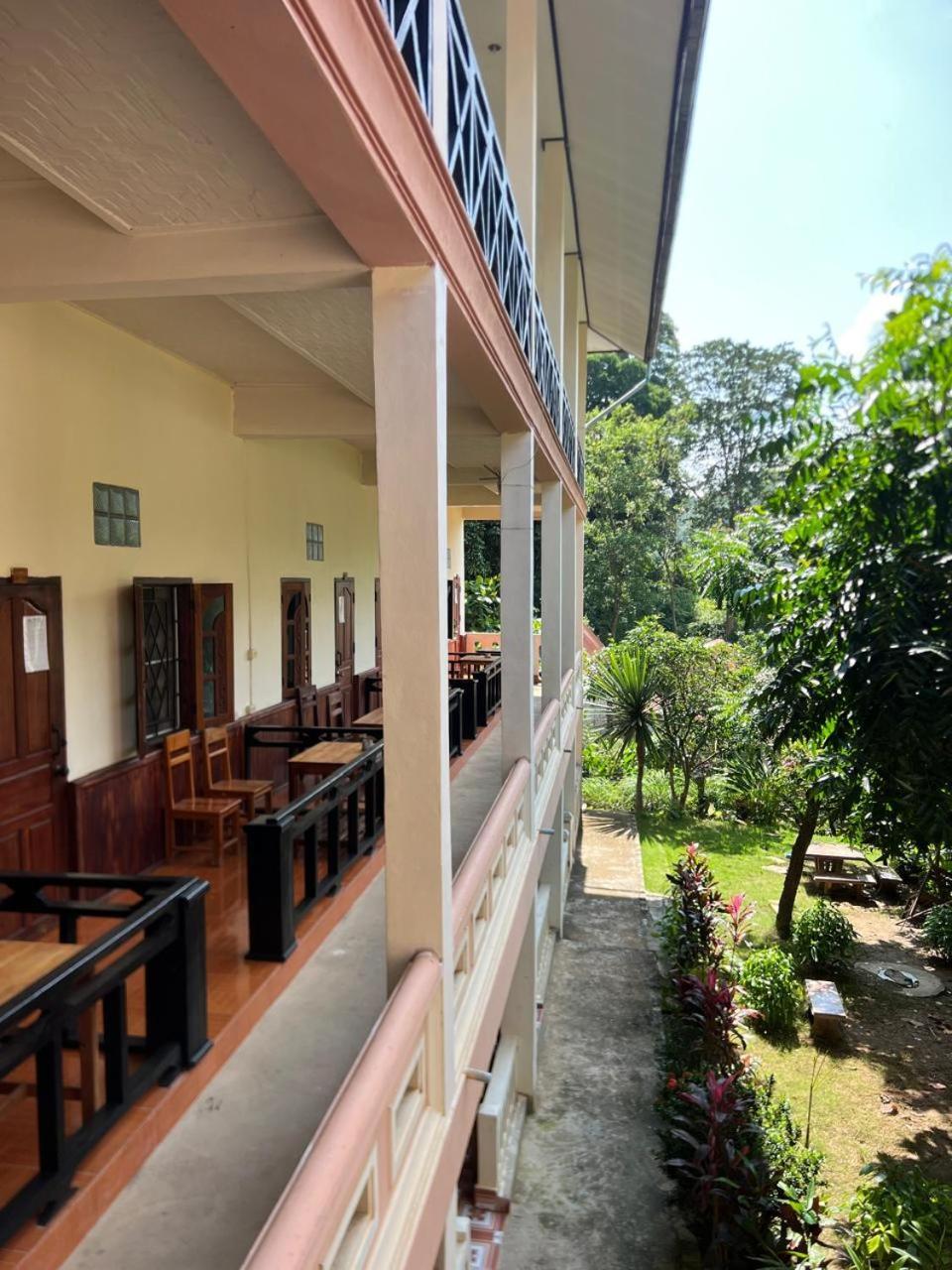 Meexai Guesthouse Nong Khiaw Luaran gambar